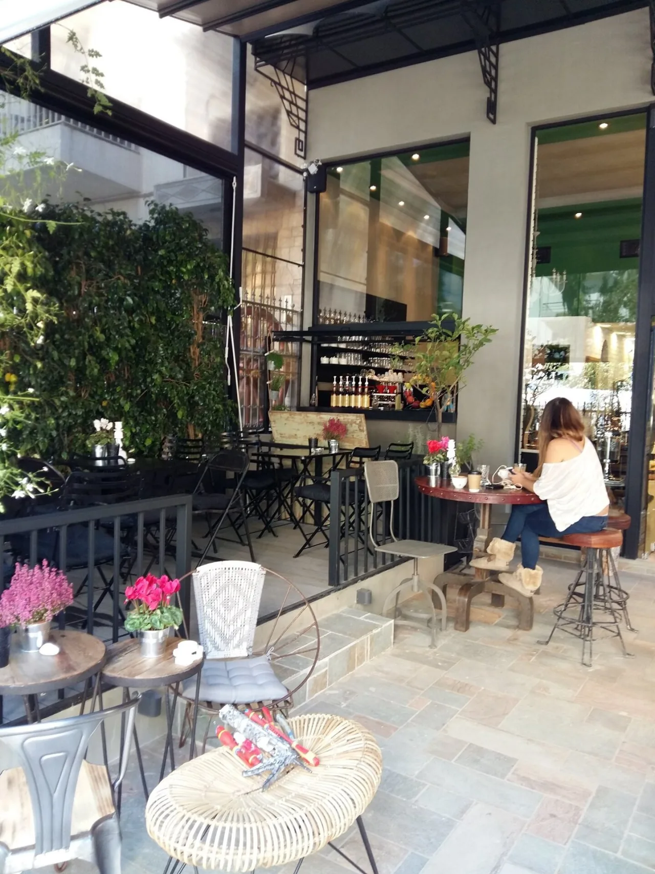 Coffee products and nuts shop · Argyroupoli · archive photo 14